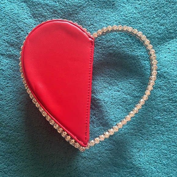 Heart Shaped Clutch Purse - Picture 2 of 3